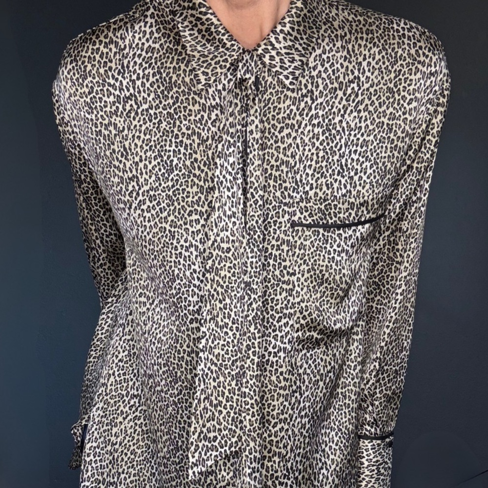 Chic Leopard Print Women's Blouse